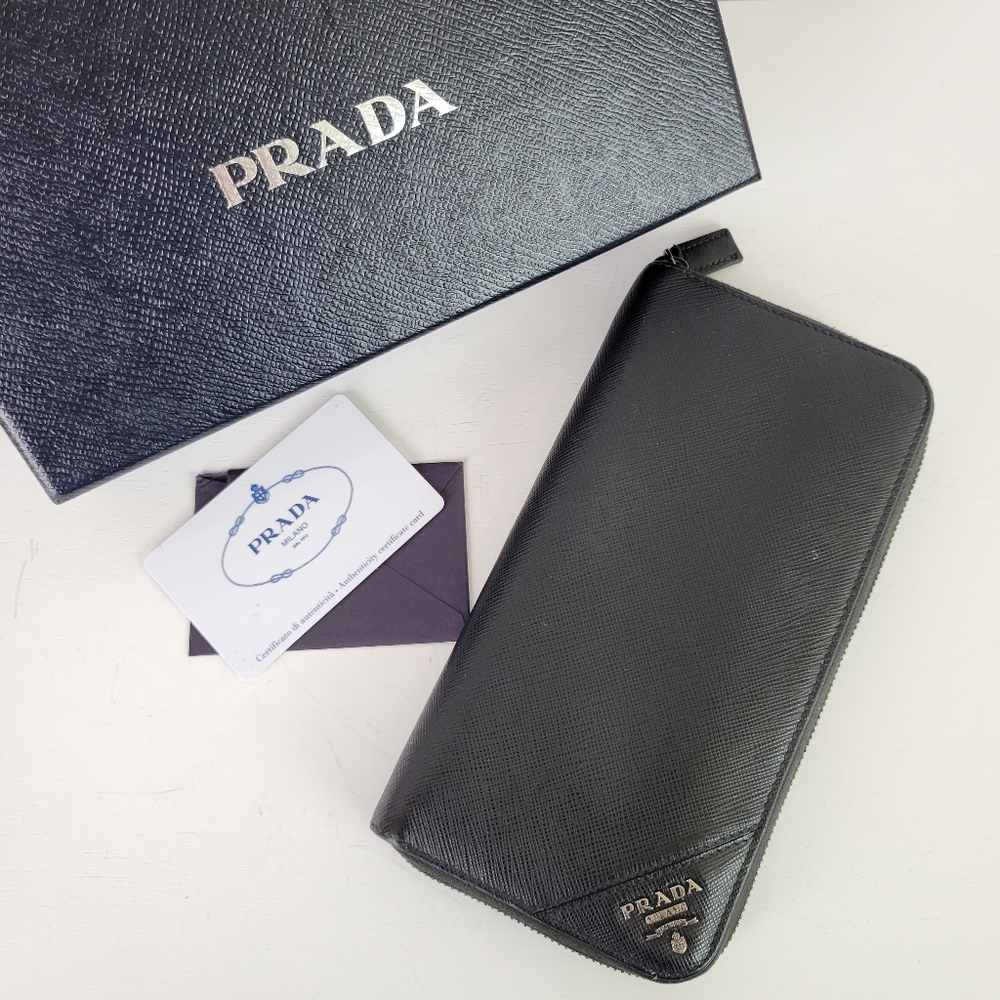 PRADA Black Saffiano Continental Wallet